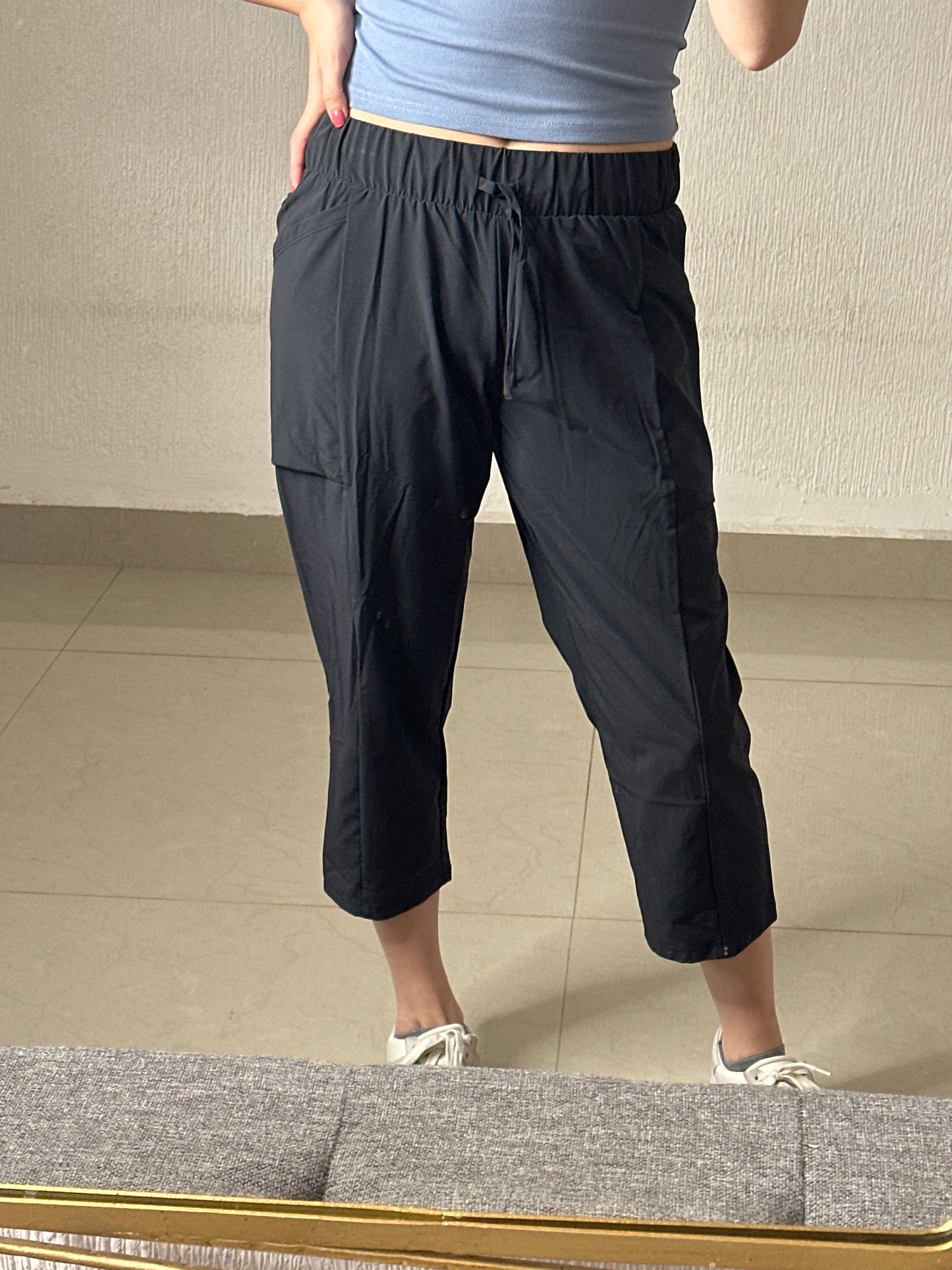 jogger capri negro