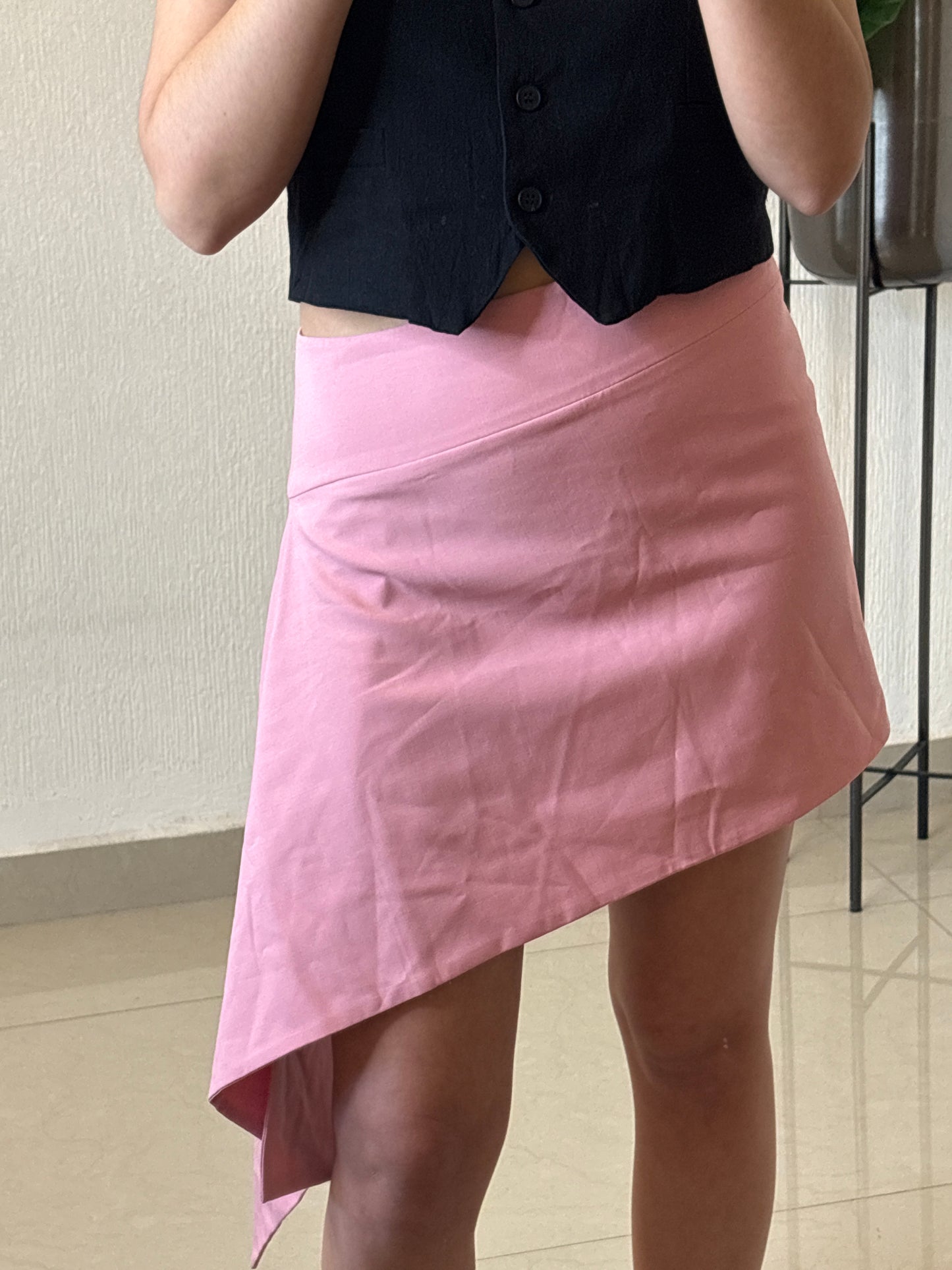 Mini Falda asimétrica Nueva con etiqueta ZARA