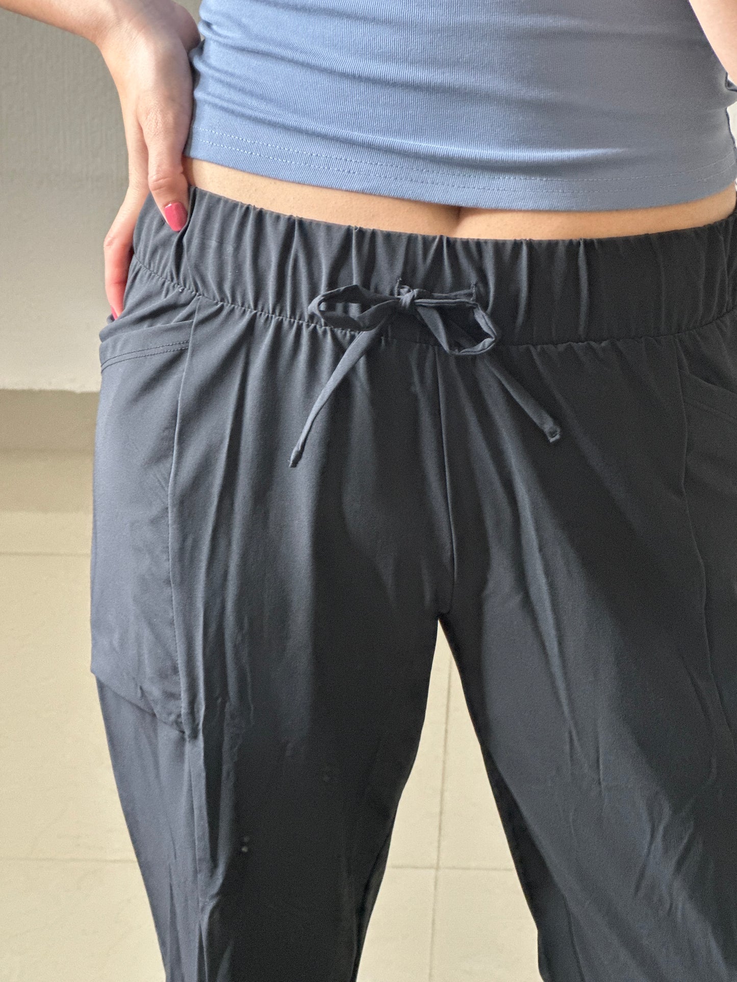 jogger capri negro