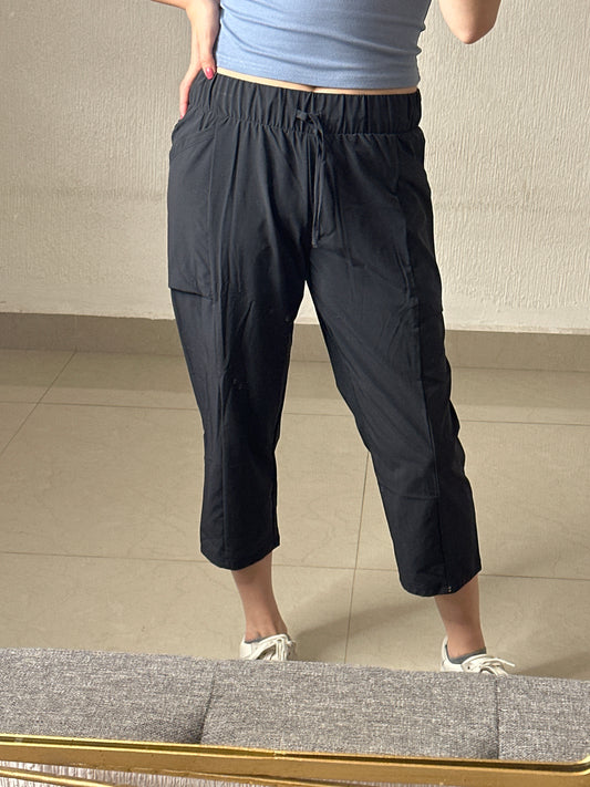 jogger capri negro